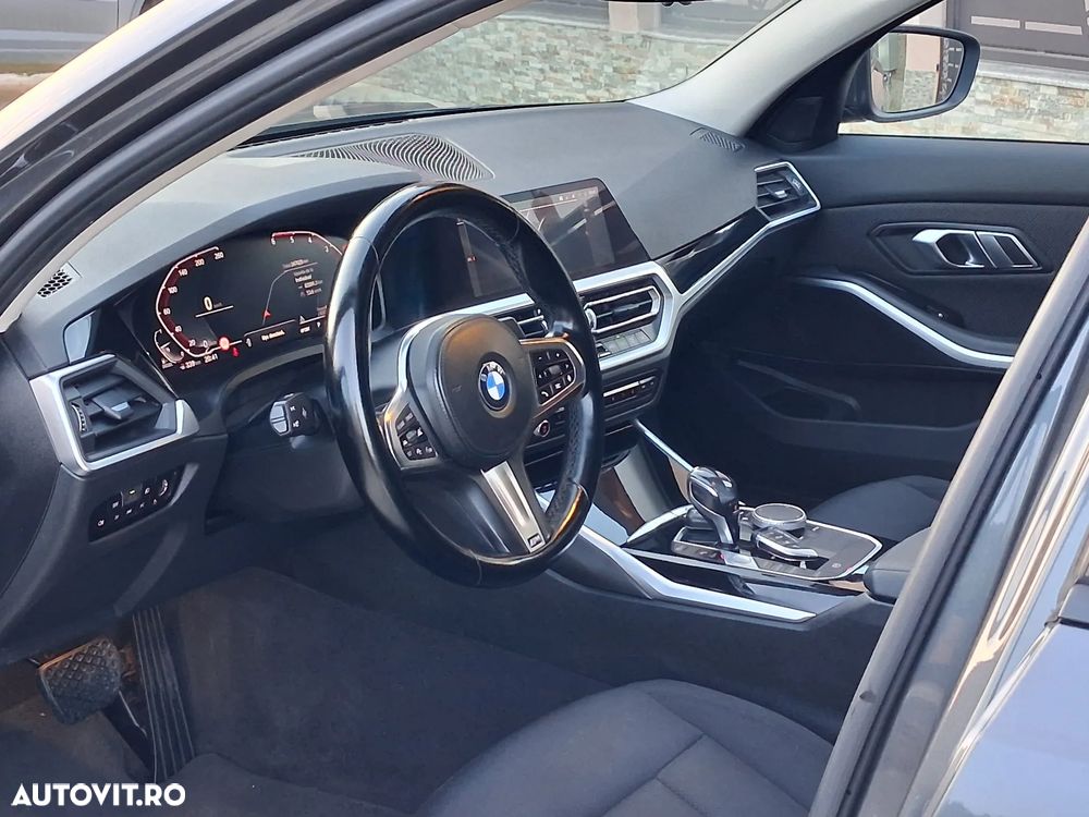 BMW Seria 3 320d Aut. - 15
