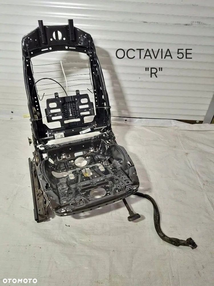 Skoda Octavia 5E 2017 Audi a3 8V Passat B8 Fotel pasażera stelaż 5Q4881106 - 1