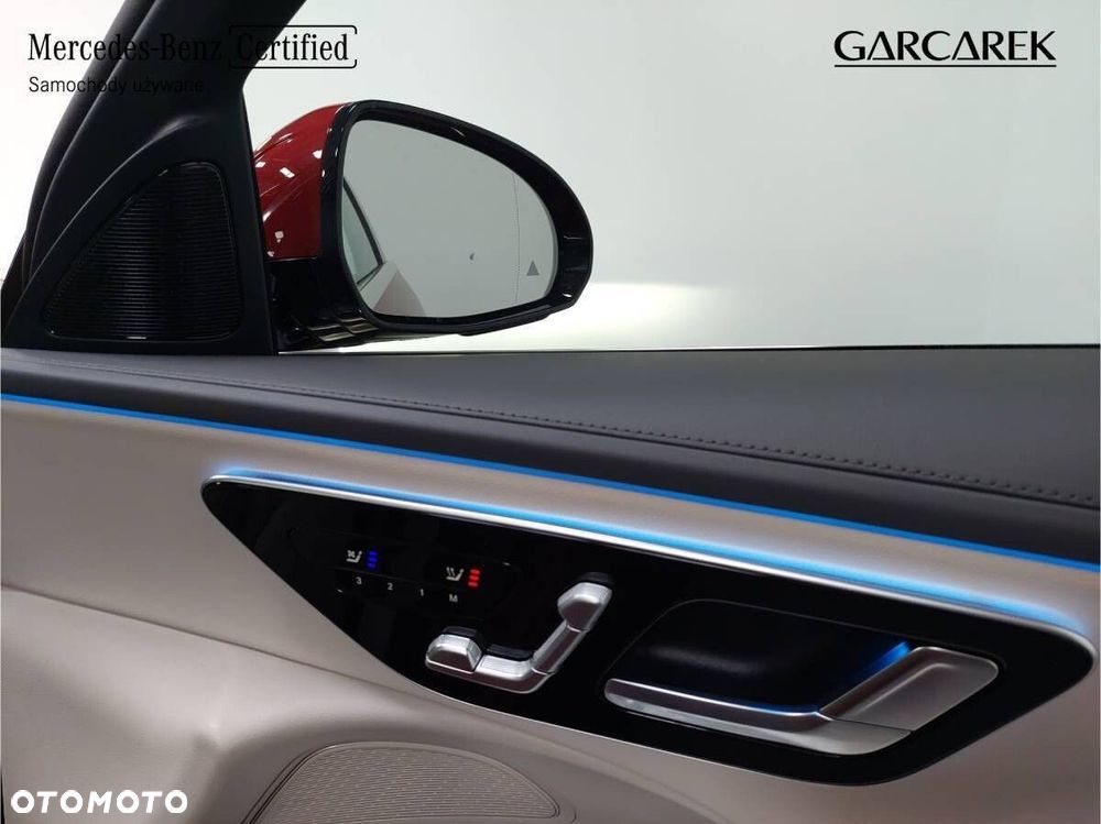 Mercedes-Benz Klasa E 200 mHEV 4-Matic Avantgarde 9G-Tronic - 22