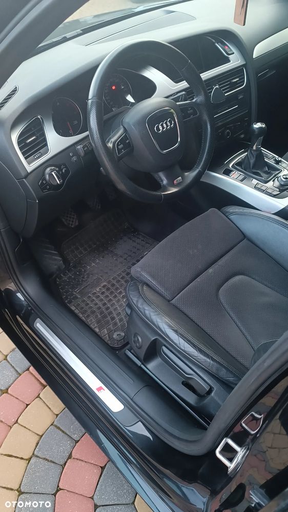 Audi A4 Avant 2.0 TDI - 10