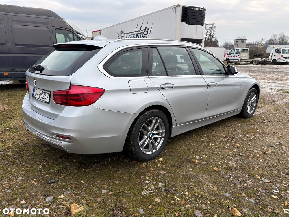 BMW Seria 3 320d Edition Luxury Line Purity - 3