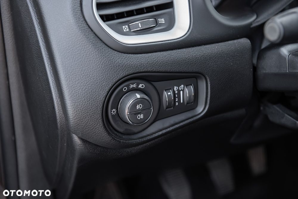 Jeep Renegade - 17