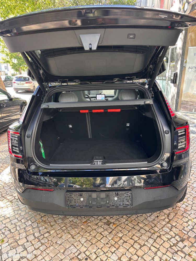 Volvo EX30 Twin Motor Performance AWD Black Edition Ultra - 7
