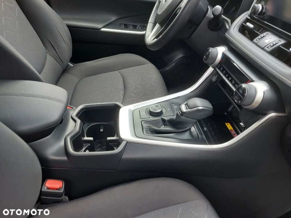 Toyota RAV4 - 12