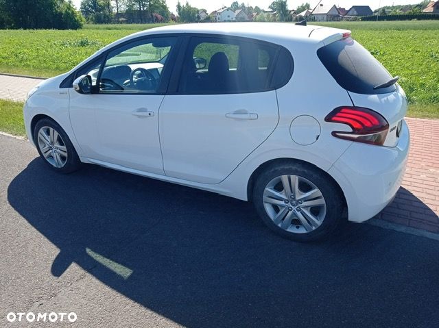 Peugeot 208 PureTech 82 Winter Edition - 5