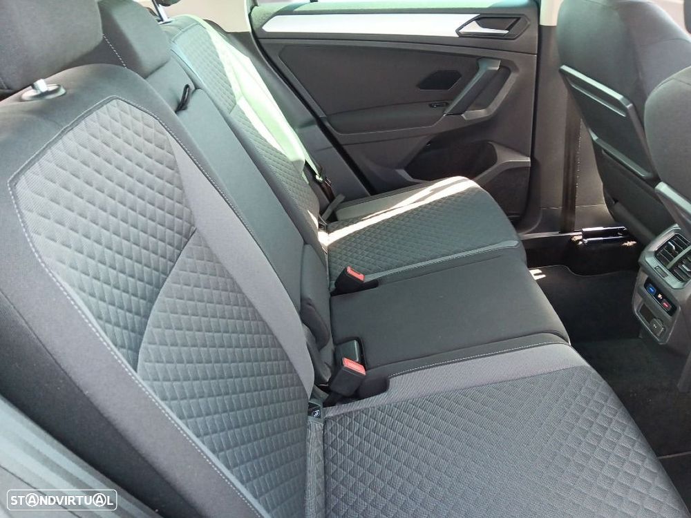 VW Tiguan 2.0 TDI Confortline - 16