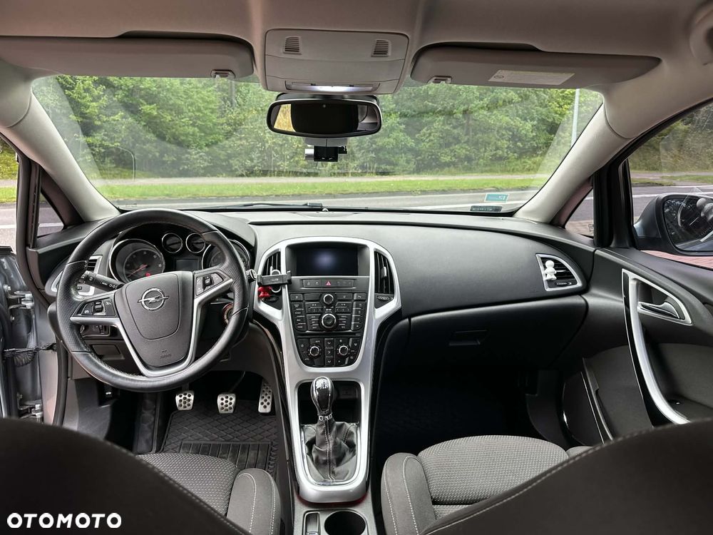 Opel Astra 2.0 CDTI DPF Cosmo - 13