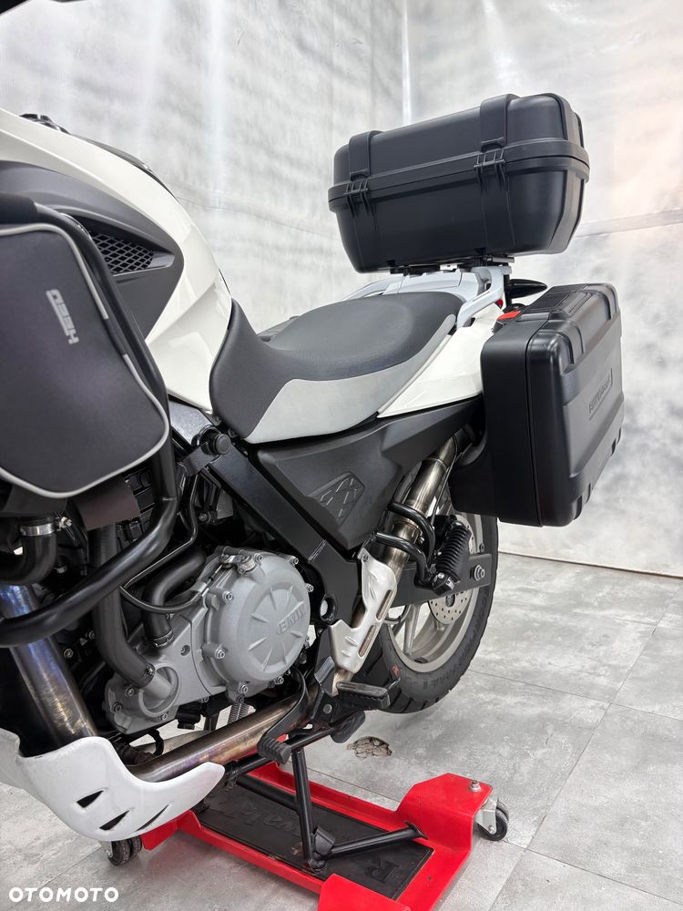 BMW G - 17