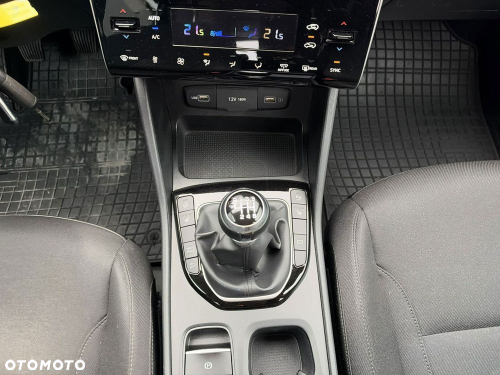 Hyundai Tucson 1.6 T-GDi Smart 2WD - 22