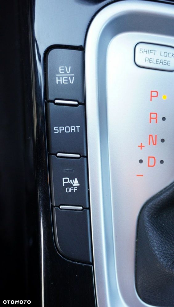 Kia XCeed 1.6 GDI PHEV L Business Line DCT - 25