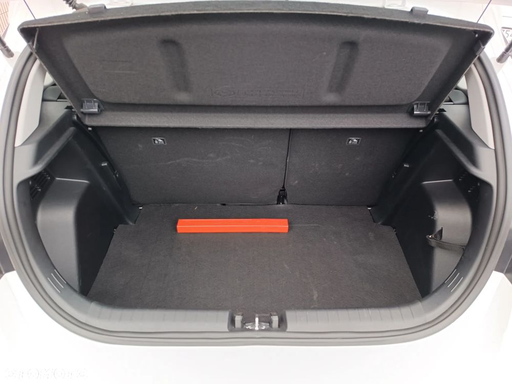 Hyundai i20 - 12