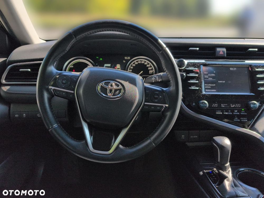 Toyota Camry 2.5 Hybrid Comfort CVT - 12