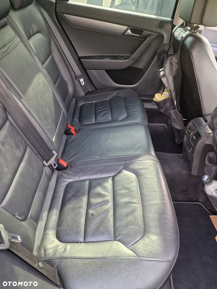 Volkswagen Passat 2.0 TDI Comfortline DSG - 13