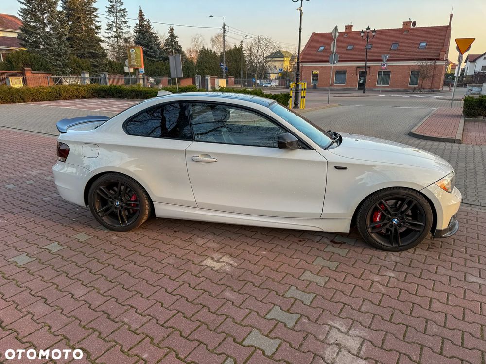BMW Seria 1 135i Limited Edition Lifestyle mit M Sportpaket - 17