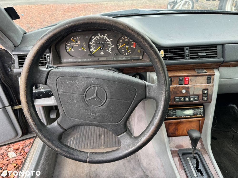 Mercedes-Benz W124 (1984-1993) - 14