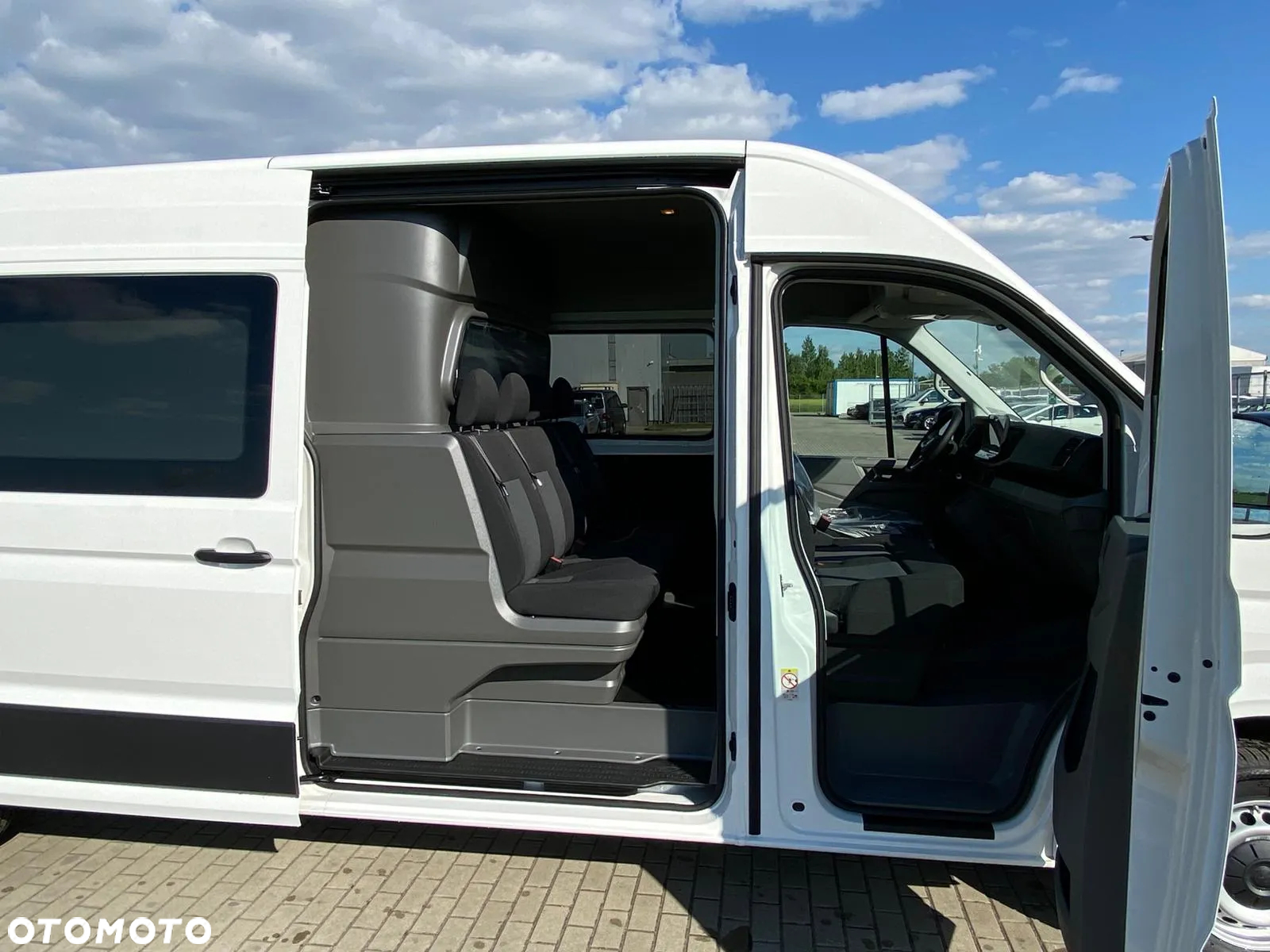 Volkswagen CRAFTER - 8