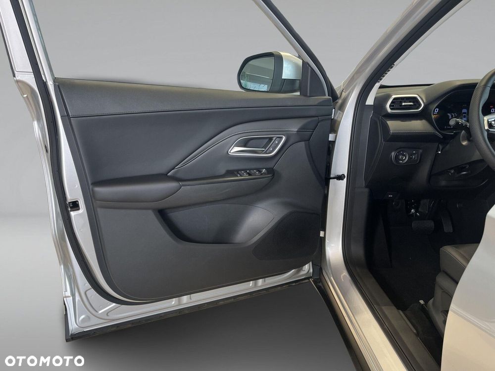 MG ZS Hybrid+ - 12