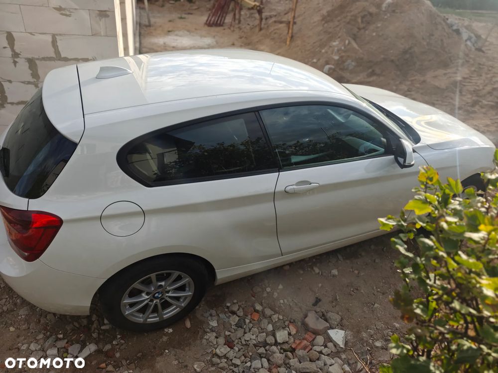 BMW Seria 1 114i - 8