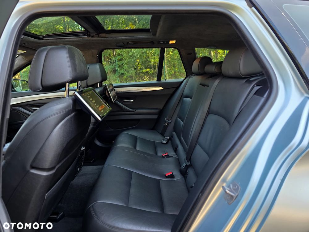BMW Seria 5 530d xDrive - 18