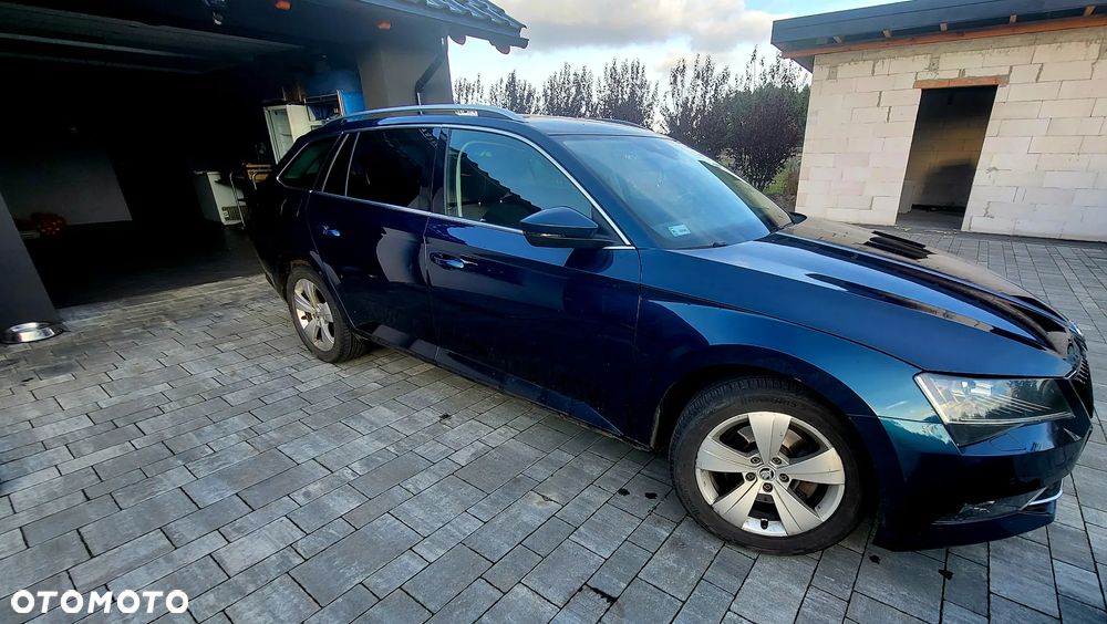 Skoda Superb 2.0 TDI 4x4 Style DSG - 3