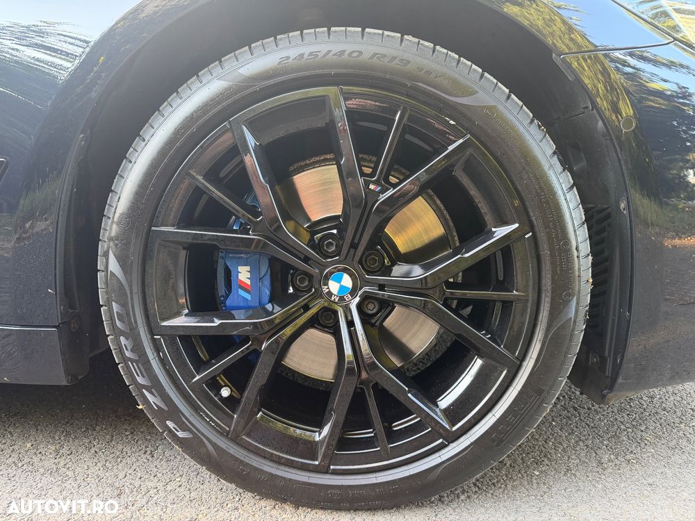BMW Seria 5 530i xDrive AT MHEV - 33