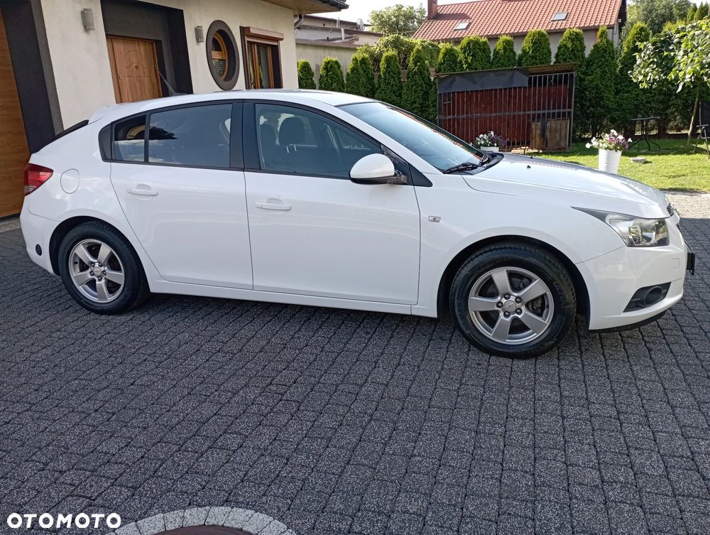 Chevrolet Cruze 1.6 LT+ - 7