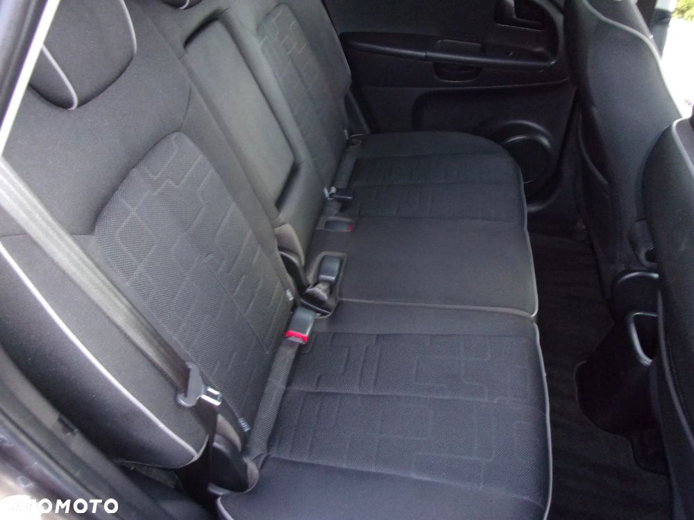 Kia Venga 1.6 CVVT ISG Edition 7 - 24