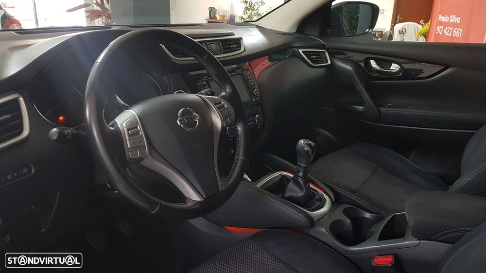 Nissan Qashqai 1.5 dCi N-Connecta - 6