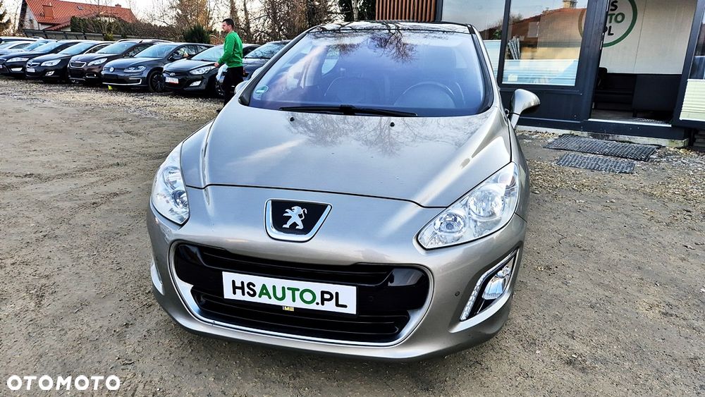Peugeot 308 1.6 Premium Plus - 3