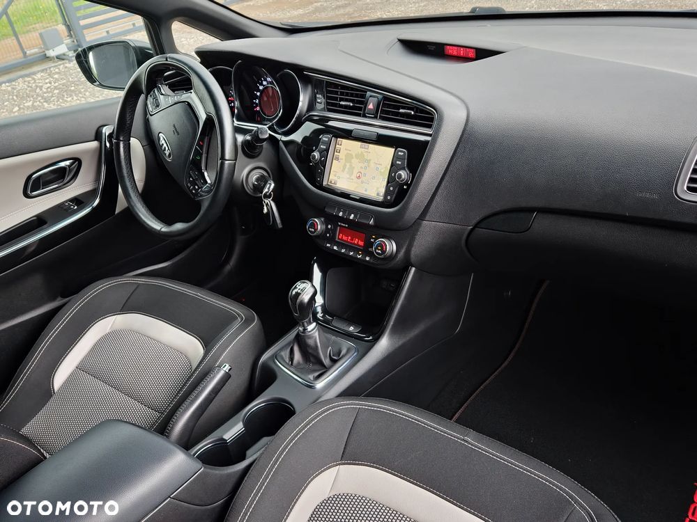 Kia Ceed 1.6 CRDi Spirit - 4