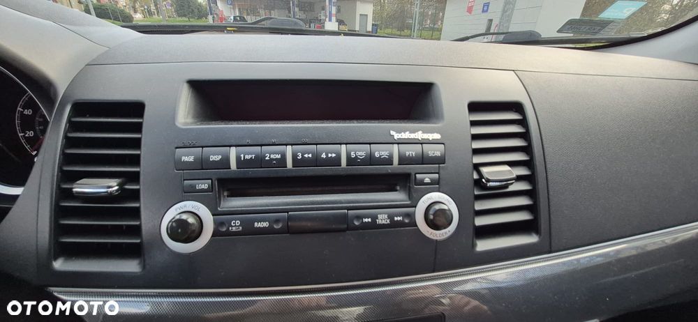 Mitsubishi Lancer - 13