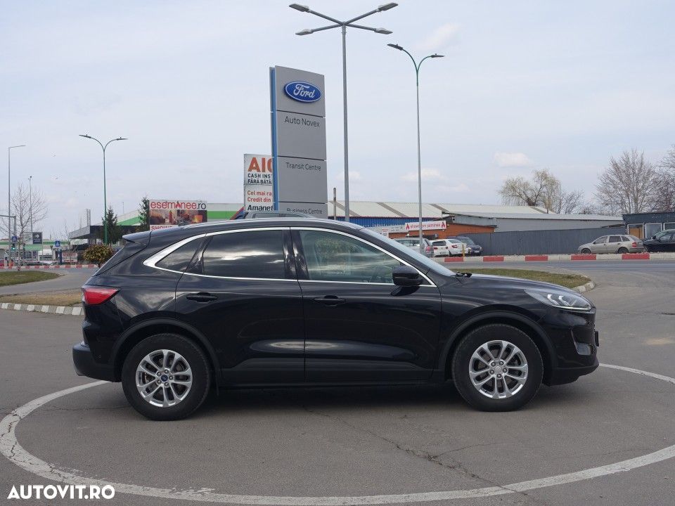 Ford Kuga - 4