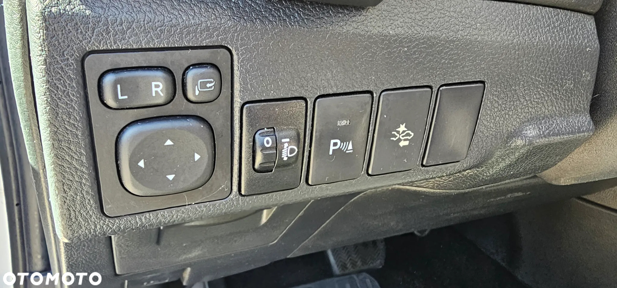 Toyota Auris Hybrid 135 Prestige - 10