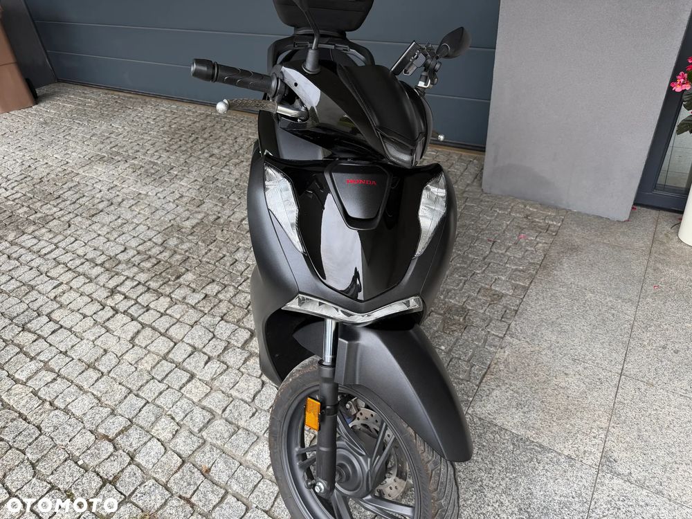 Honda SH - 9