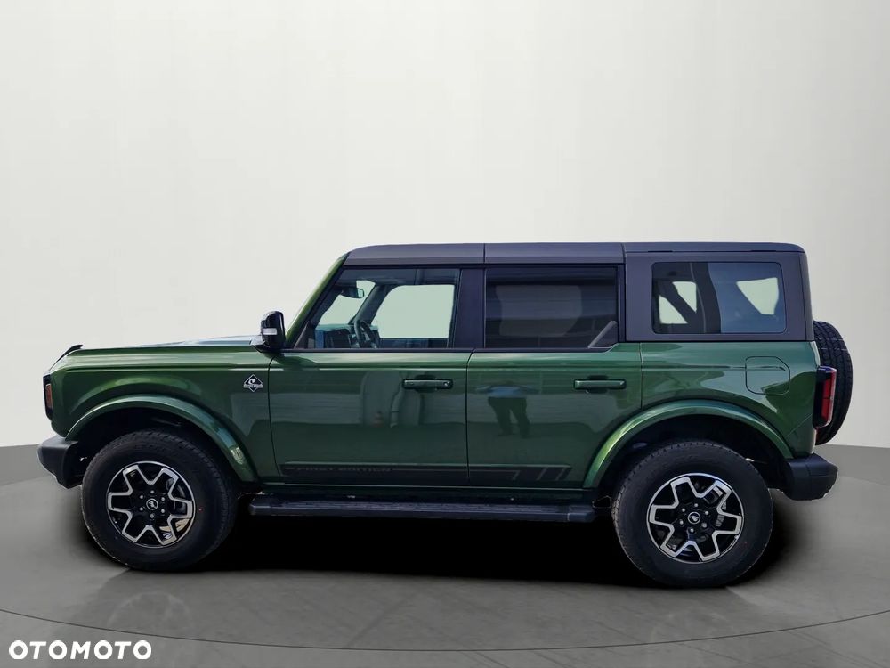 Ford Bronco - 3