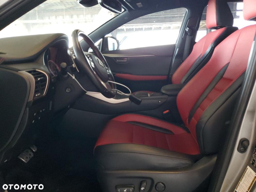 Lexus NX 300 AWD - 8