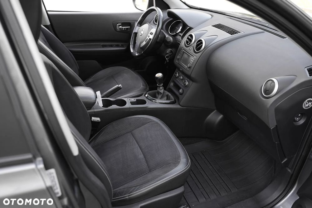 Nissan Qashqai 2.0 360 - 12