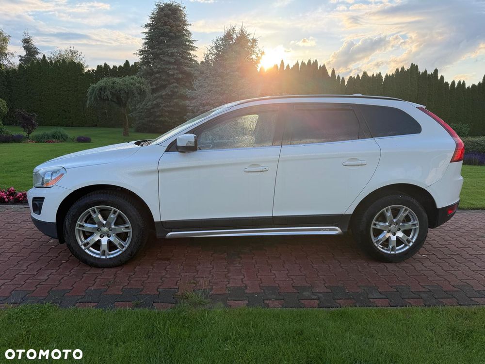 Volvo XC 60 D5 AWD Momentum - 16