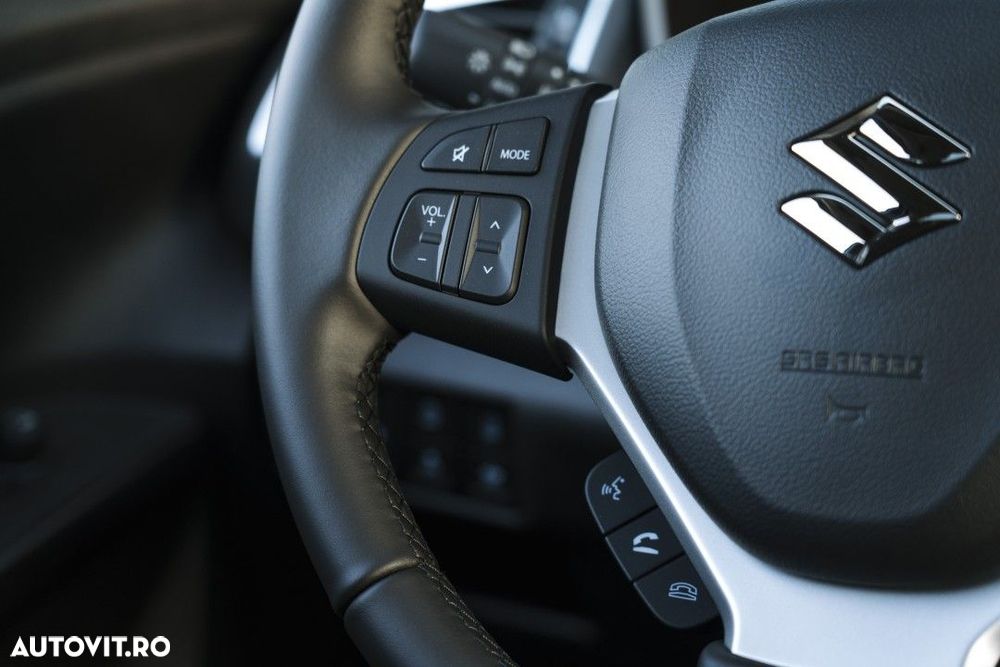 SUZUKI S-Cross 2025 — imagine 12