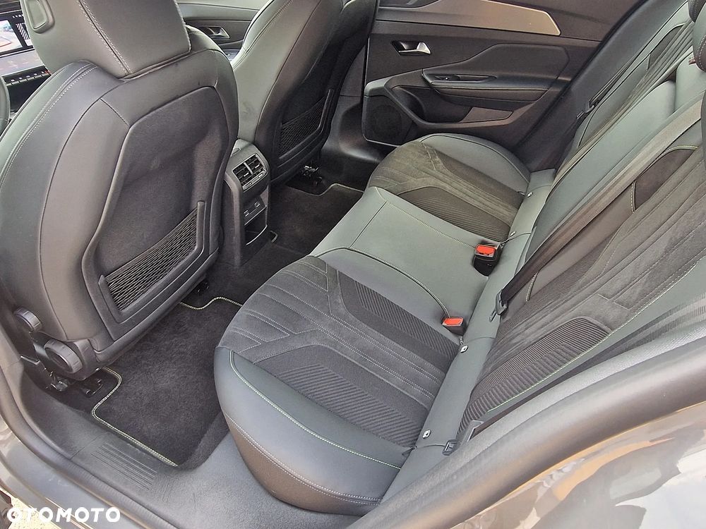 Peugeot 408 1.2 PureTech GT S&S EAT8 - 10