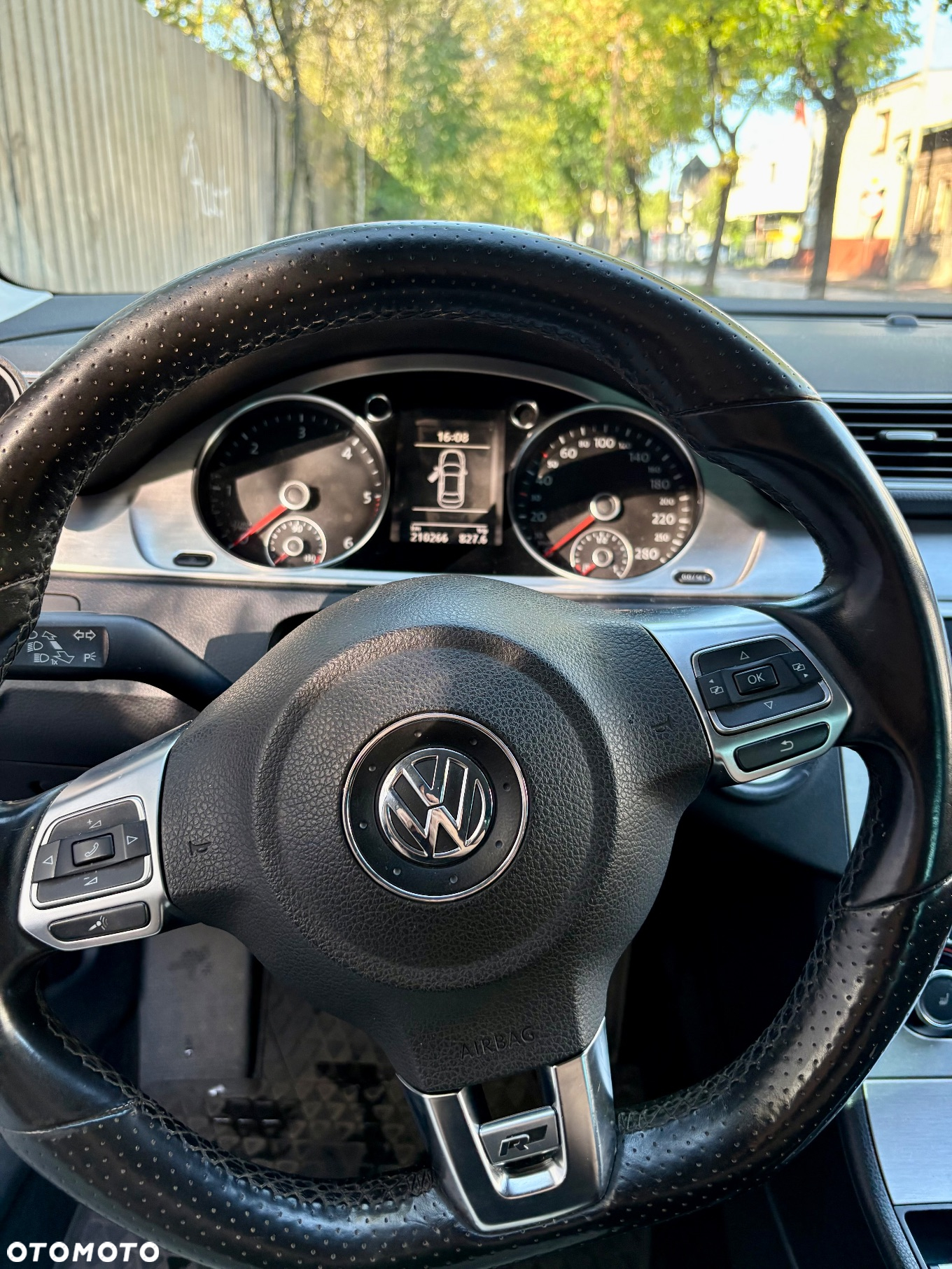 Volkswagen Passat CC 2.0 TDI DPF BMT - 9
