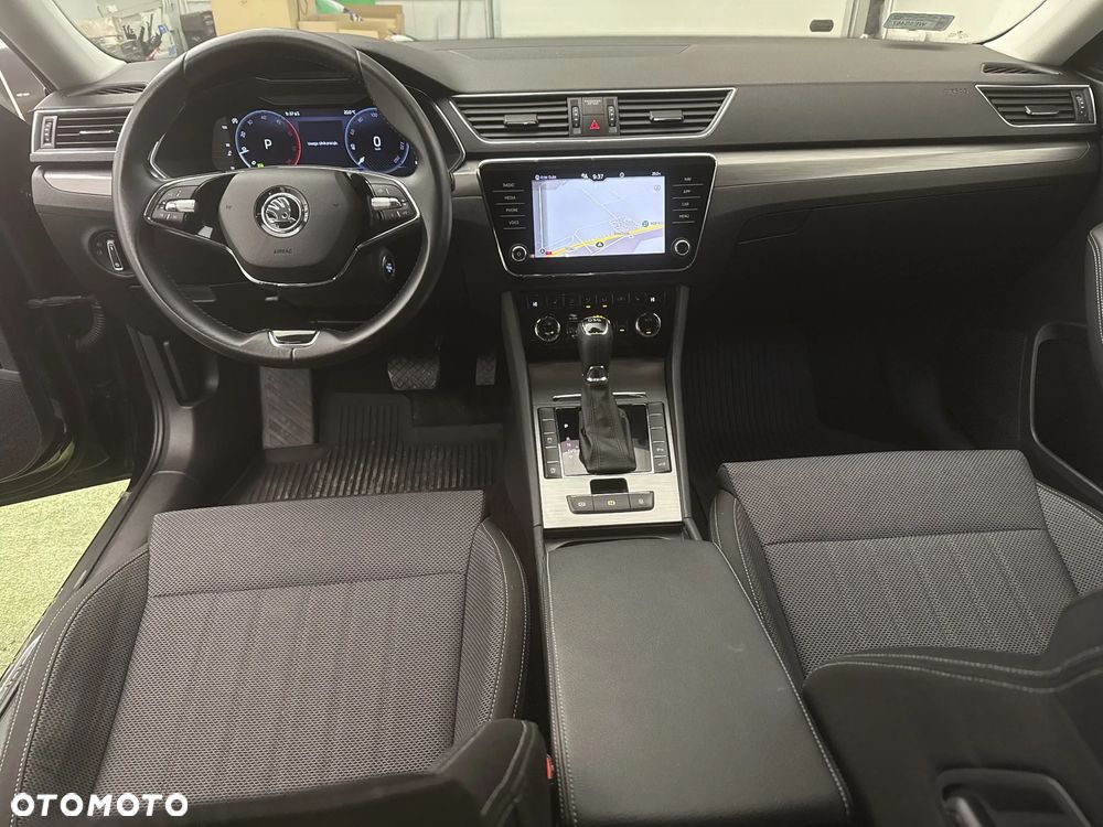 Skoda Superb 2.0 TDI SCR Style DSG - 22