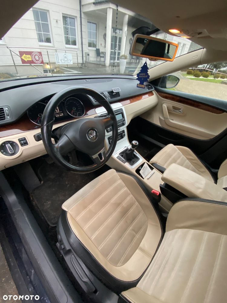 Volkswagen Passat 1.8 TSI Comfortline - 10