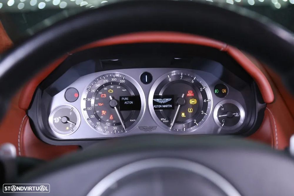 Aston Martin Vantage Coupé V8 Sportshift — fotografia 17
