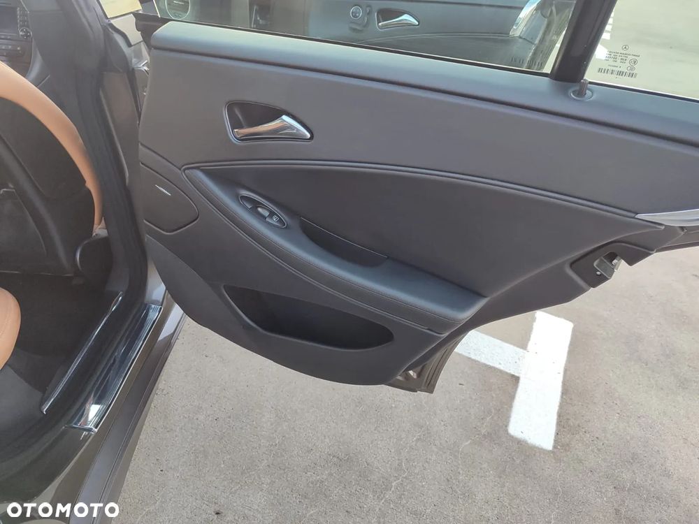 Mercedes-Benz CLS 320 CDI - 20
