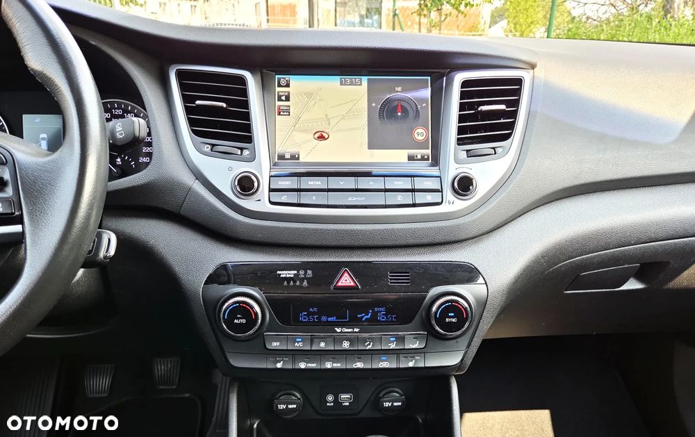 Hyundai Tucson 1.6 GDI BlueDrive Design 2WD - 30