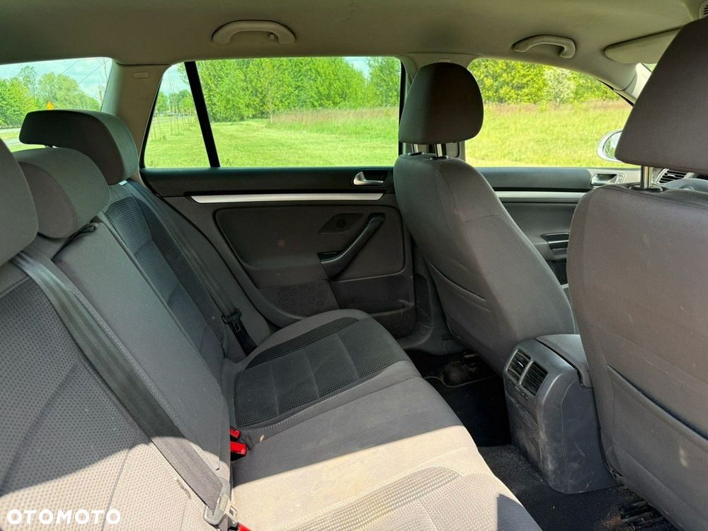 Volkswagen Golf Variant - 10