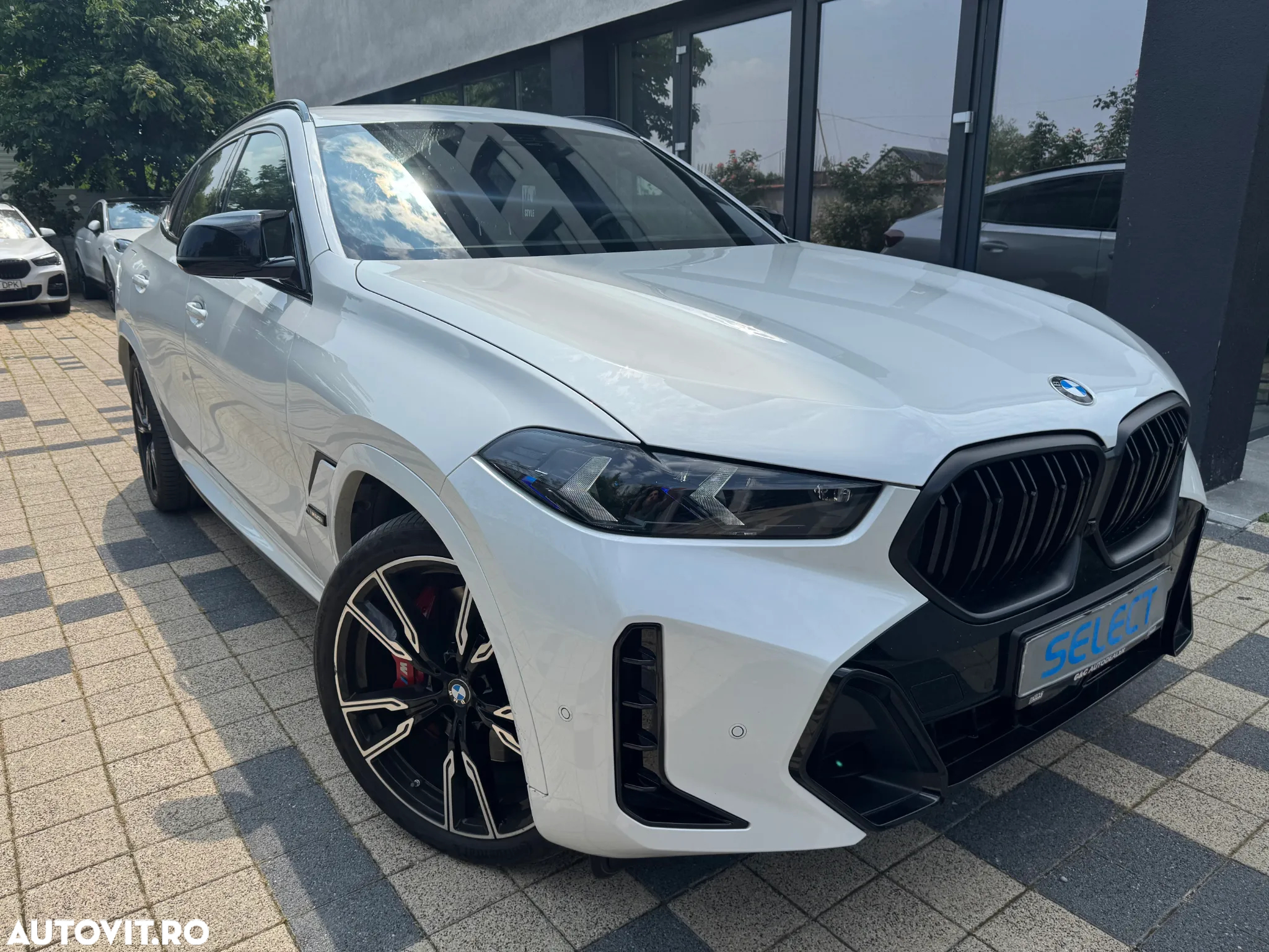 BMW X6 M M60i xDrive AT MHEV - 2