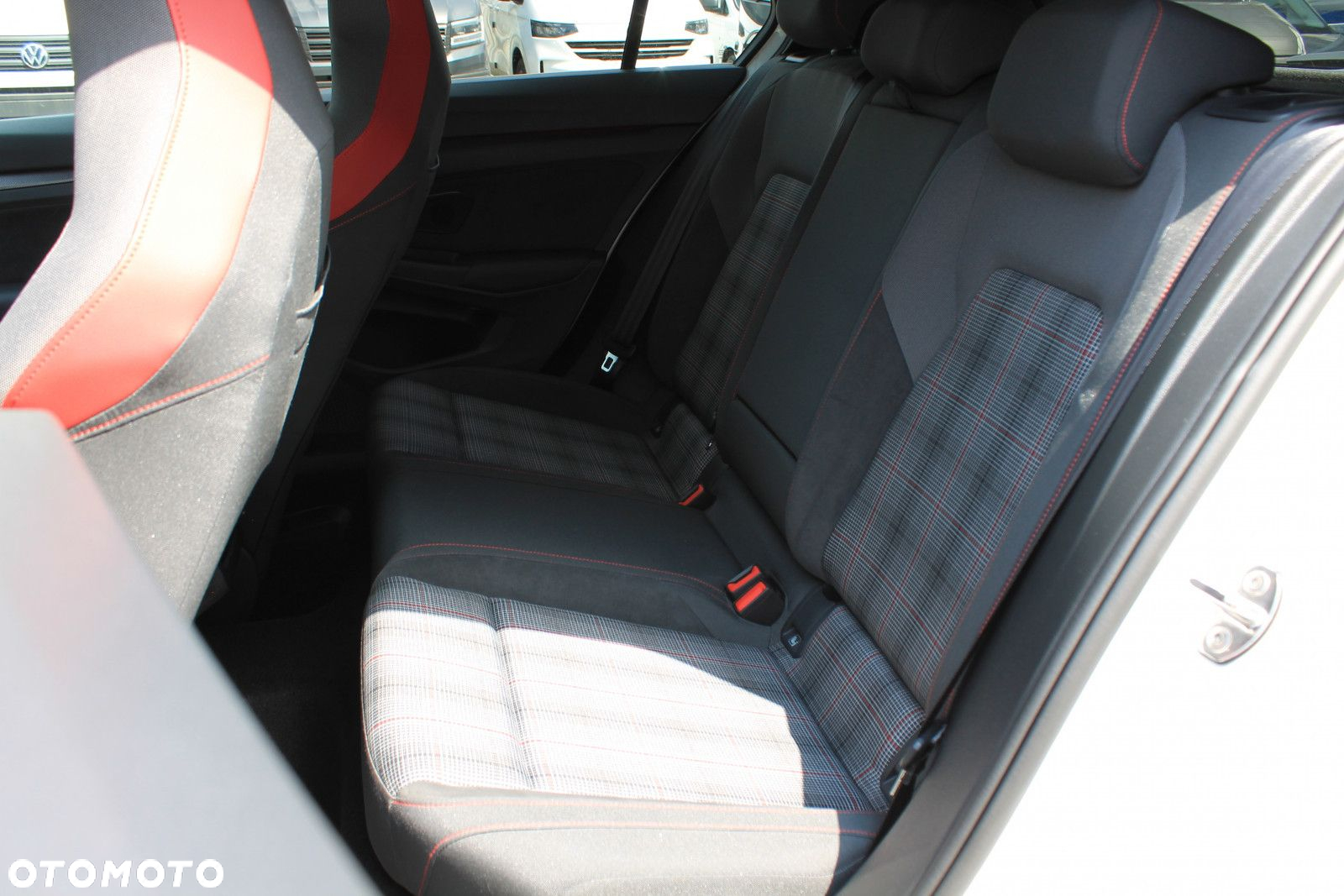 Volkswagen Golf - 13