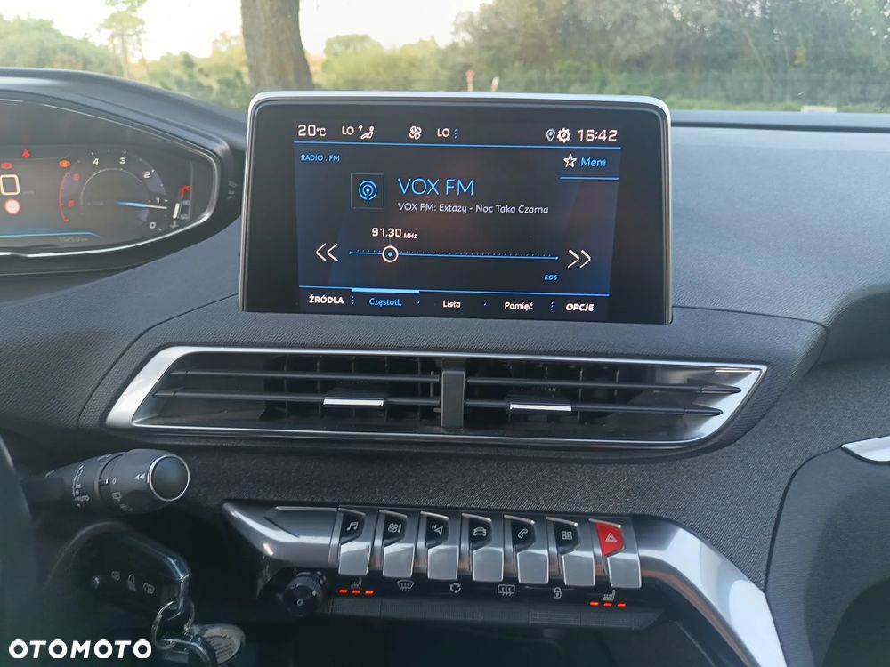 Peugeot 3008 1.5 BlueHDi Allure S&S - 12